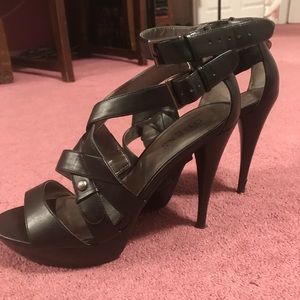 GUESS Black strappy heels